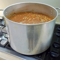 veg-soup-in-pot
