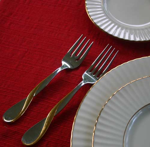Here is a closeup of the Oneida flatware
