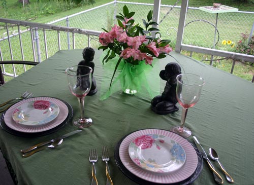 pink tablesetting